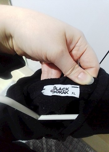 Kadın arkası kelebekli Siyah Kapüşonlu Sweatshirt - Görsel 3