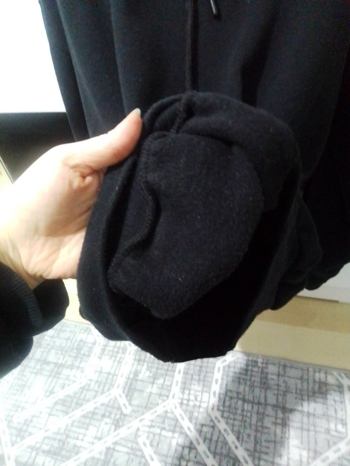 Kadın arkası kelebekli Siyah Kapüşonlu Sweatshirt - Görsel 4