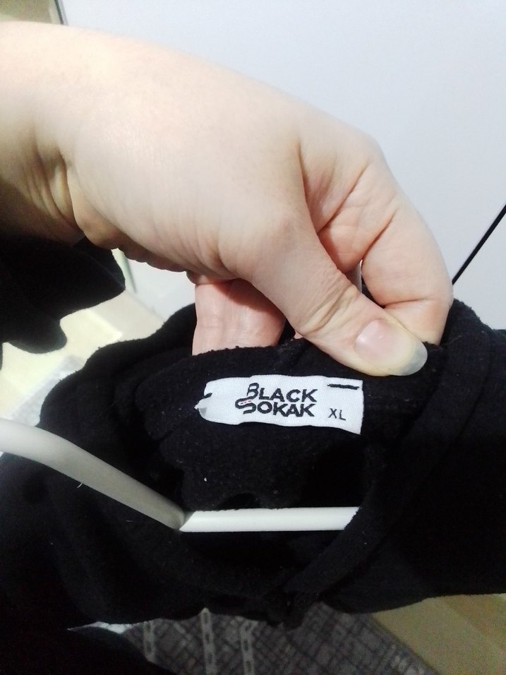 Kadın arkası kelebekli Siyah Kapüşonlu Sweatshirt - Görsel 3