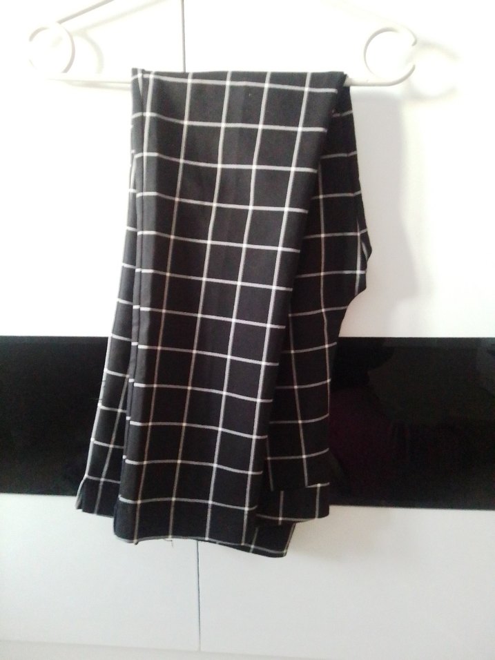 Kadın Siyah Ekose Midi Kumaş Pantolon - Görsel 2