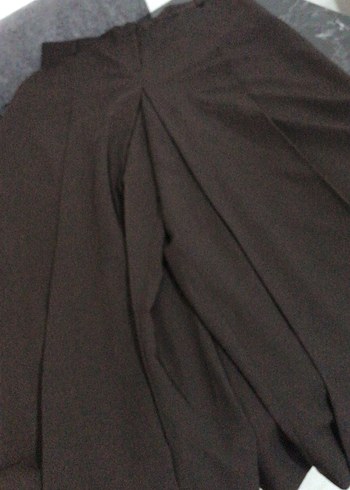 Kadın Kahverengi Pileli Kumaş Pantolon - Görsel 2