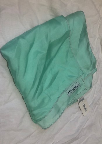 Turkuaz Parlak İpek Kadın Fular - Görsel 3