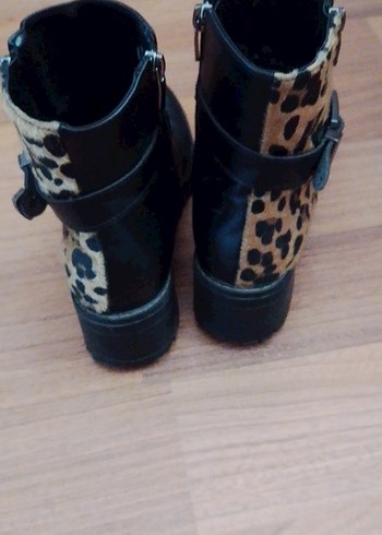 Kahverengi Leopar Desenli Tokalı Kadın Bot - Görsel 3