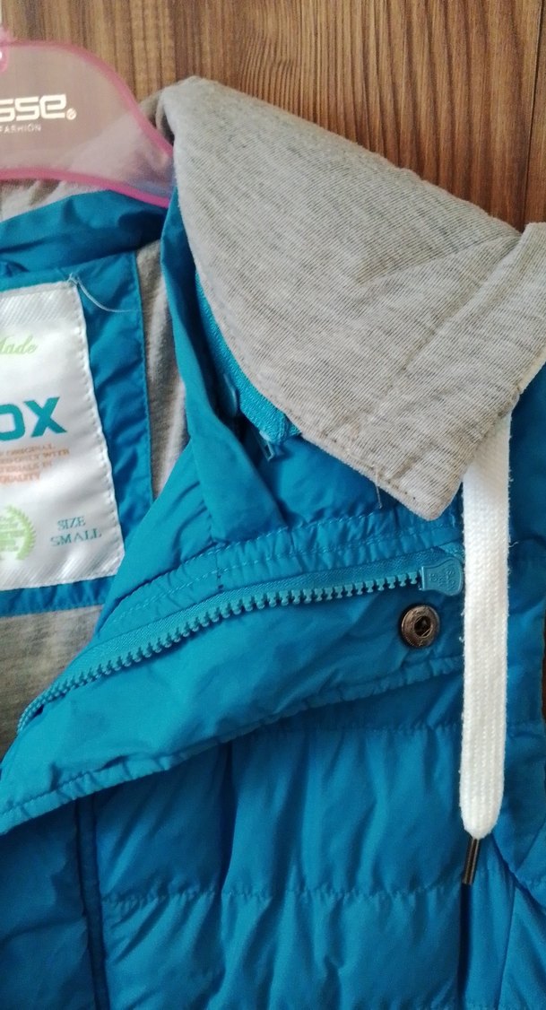 Mavi Kapüşonlu Fermuarlı Yelek - Görsel 3