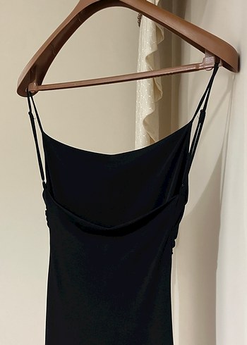 Askılı Siyah Uzun Drapeli Elbise - Görsel 4