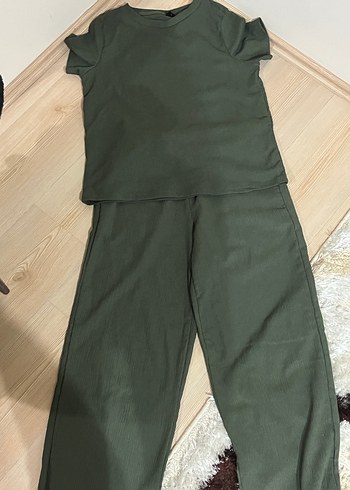 Kadın Koyu Yeşil Keten Kısa Kollu Tişört - Görsel 3