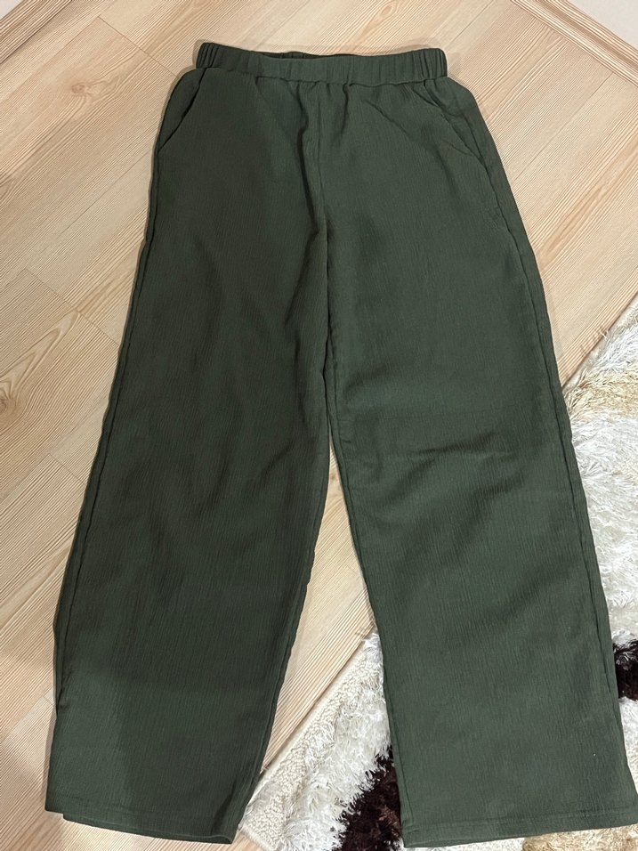 Kadın Koyu Yeşil Keten Kısa Kollu Tişört - Görsel 2