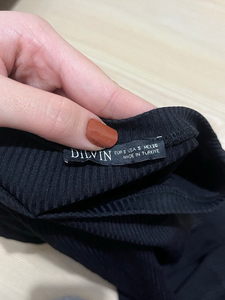 Siyah Günlük Yanlardan Sarkan İpli Günlük Elbise - Görsel 4