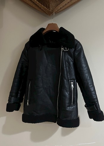 Stradivarius Siyah Kürklü Deri Biker Ceket - Görsel 4