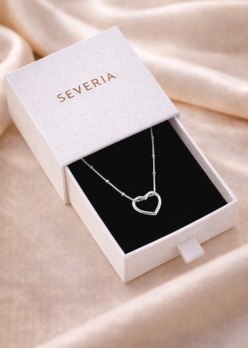 Beyaz Minimalist Kalp Kolye - Görsel 3
