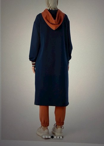 Uzun Lacivert Kapüşonlu Tunik - Görsel 5