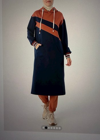 Uzun Lacivert Kapüşonlu Tunik - Görsel 3