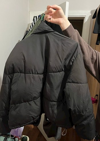 Pull&bear marka Düğmeli Siyah Kadın Kışlık Mont - Görsel 3