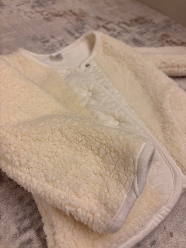 Kız Çocuk Bej Peluş Ceket - Görsel 2