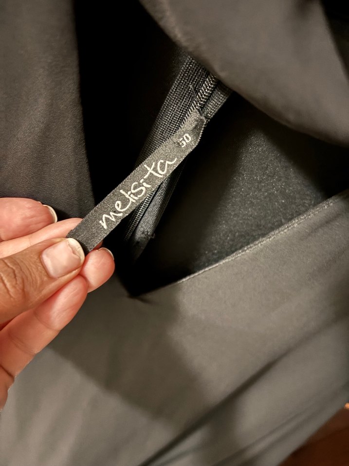 Uzun Siyah V Yakalı Kadın Tunik - Görsel 3