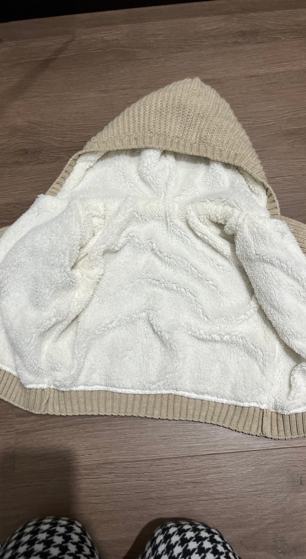 Bej Kapüşonlu Erkek Çocuk Hırka - Görsel 3