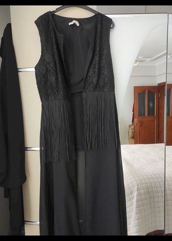 Uzun Siyah Nakışlı  Kadın Yelek - Görsel 2