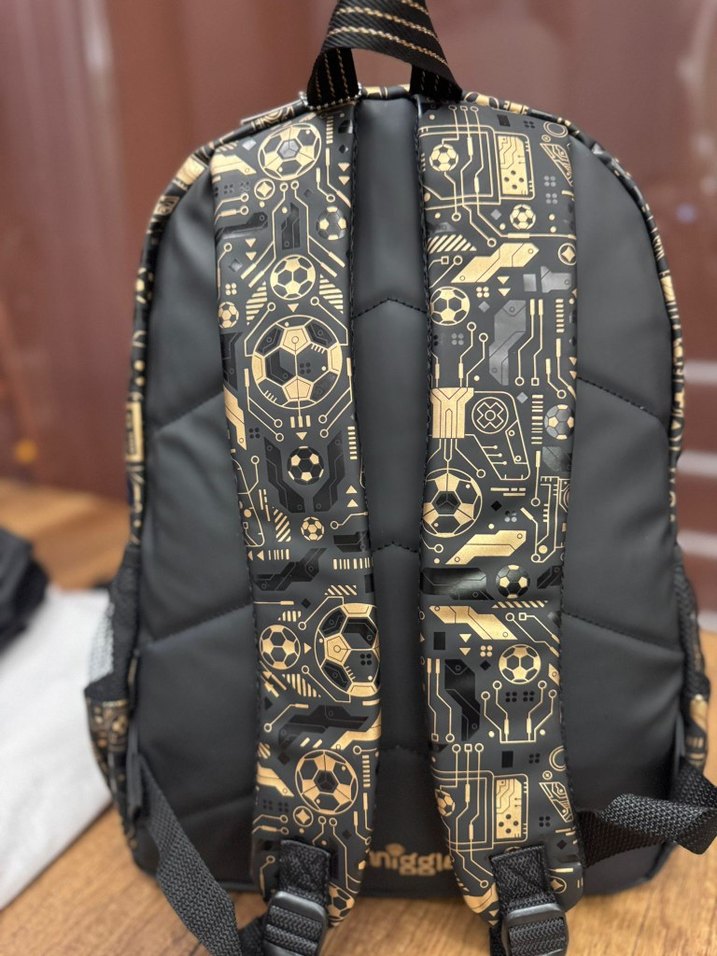 Smiggle Livefire Classic backpack.Çocuk Okul Çantası - Görsel 3