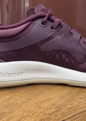 Lululemon spor ayakkabısı - Görsel 4