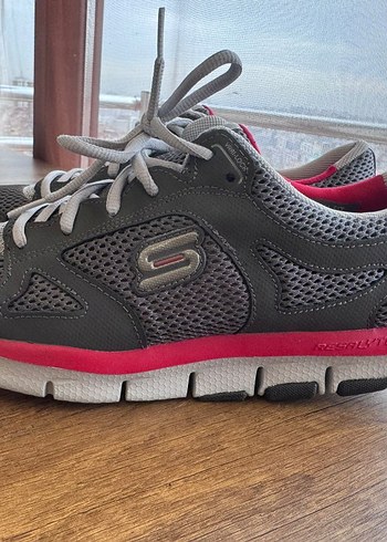 Skechers 43