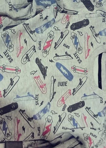 Renkli Baskılı Erkek Çocuk Eşofman Takımlari - Görsel 4