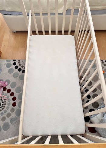 Beyaz Ahşap Bebek Beşiği - Görsel 2