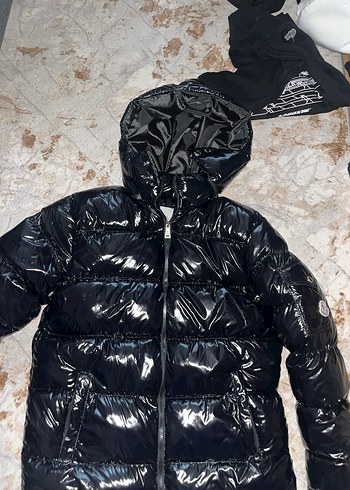 Siyah Parlak Kapüşonlu Erkek Mont - Görsel 2