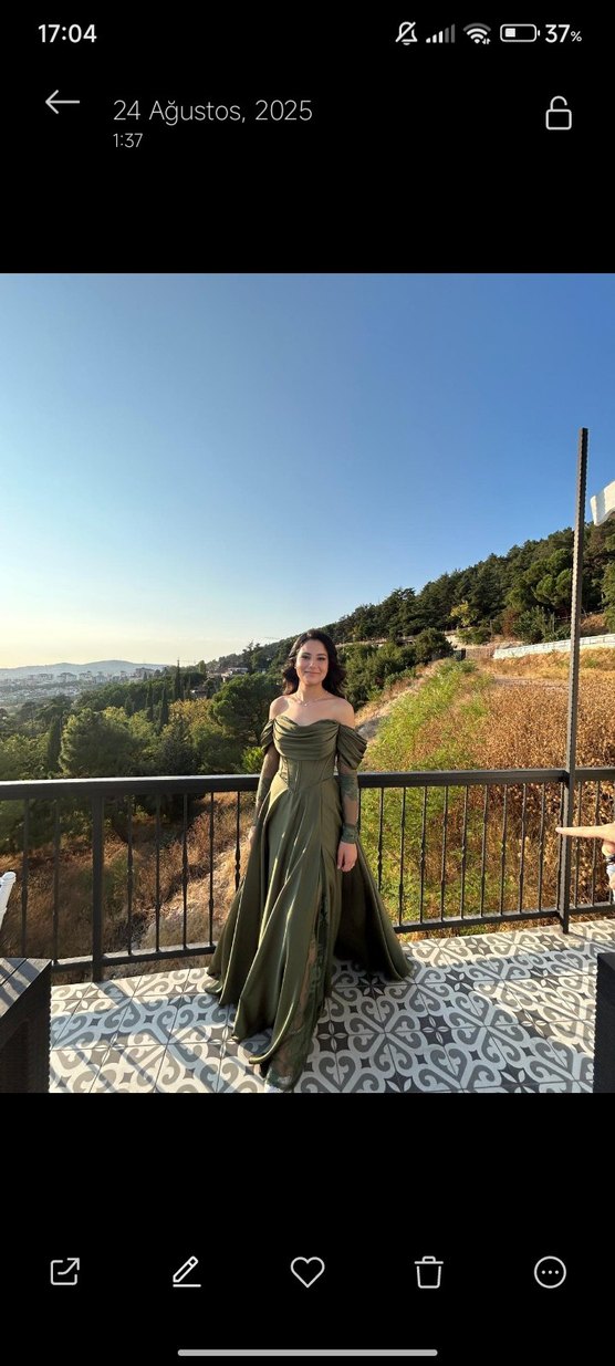 Uzun Kollu Straplez Haki Kadın Elbise - Görsel 4