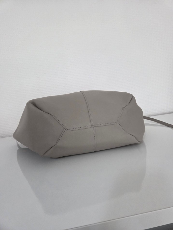 Gri Deri Kadın Çanta - Görsel 4