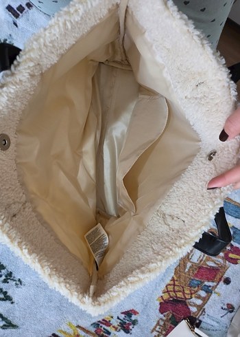 Bej Kürklü Kadın Omuz Çantası - Görsel 4