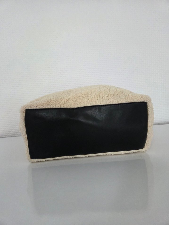 Bej Kürklü Kadın Omuz Çantası - Görsel 3