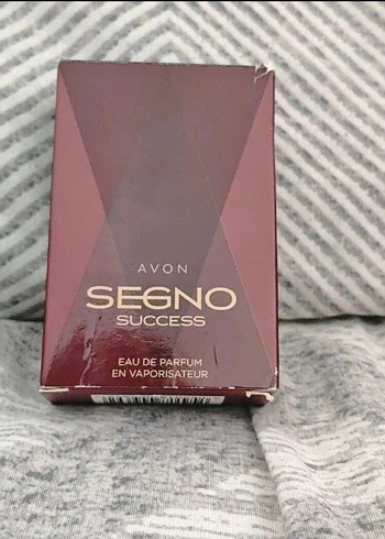 Avon Segno Success Erkek Parfümü 30 ml - Görsel 4