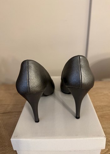 Diğer Gümüş Rengi Stiletto Topuklu Kadın Ayakkabı