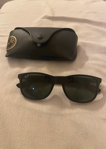 Ray Ban