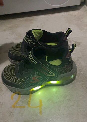 Skechers 24