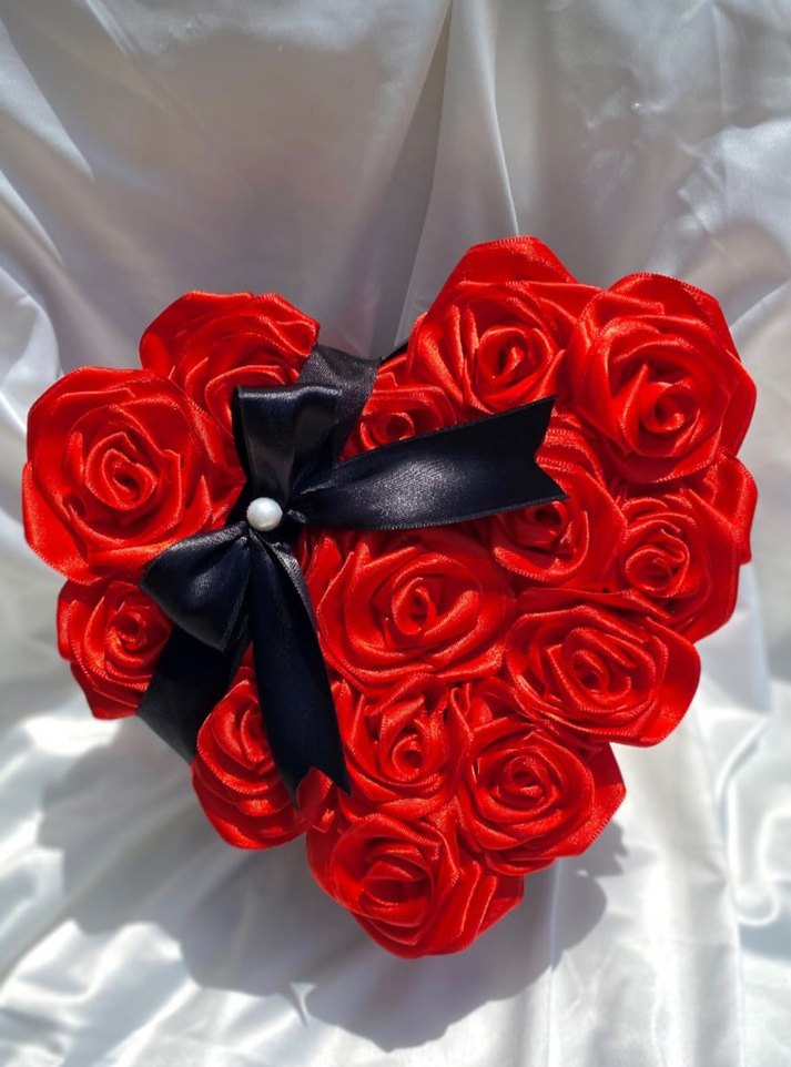 Kalpli kutuda solmayan gül - Görsel 2