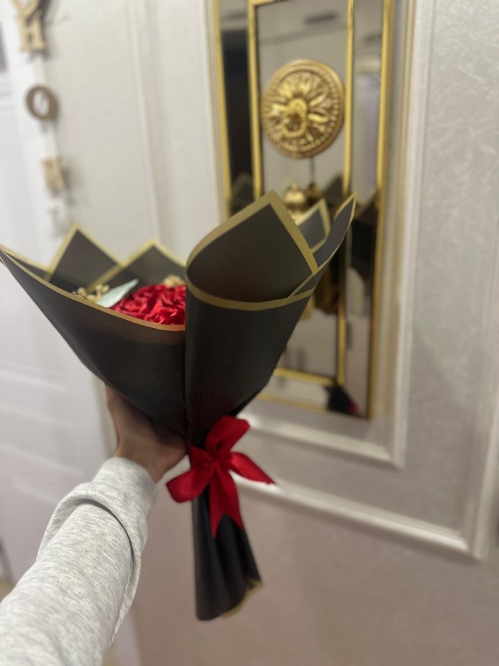 Kırmızı Güllü kurdeleli buket - Görsel 2