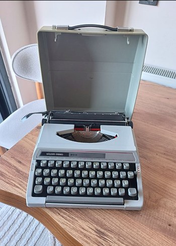 Taşınabilir Çantalı Orjinal Vintage Daktilo - Görsel 2