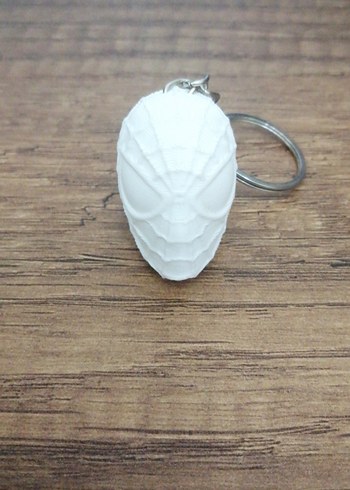Beyaz Minimalist Püsküllü Anahtarlık