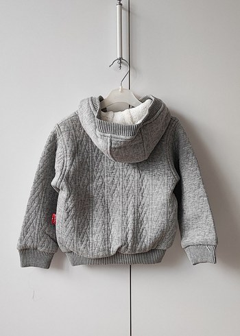 Gri Kapüşonlu Örgü Desenli Erkek Çocuk Ceketi - Görsel 2