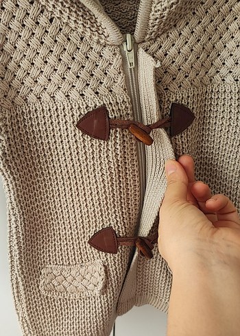 Bej Örgü Kapüşonlu Erkek Çocuk Kaban - Görsel 3