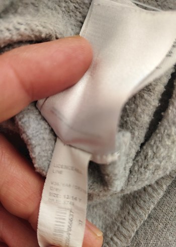 Erkek çocuk DeFacto  marka 13-14 yaş NBA lisansli sweatshirt. - Görsel 2