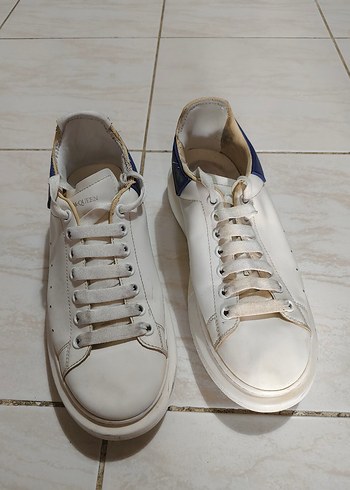 Alexander McQueen 42