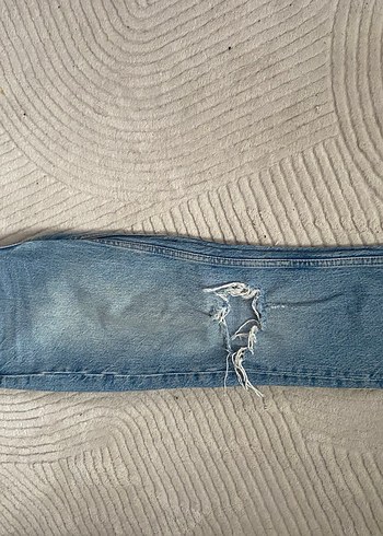 Zara Kadın Mavi Bol Kesim Yırtık Kot Pantolon