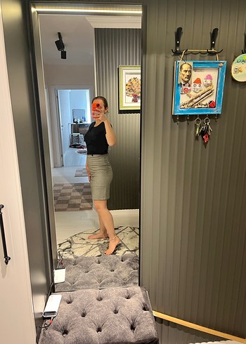 V Yaka Kısa Kollu Gri Ofis Elbisesi - Görsel 2