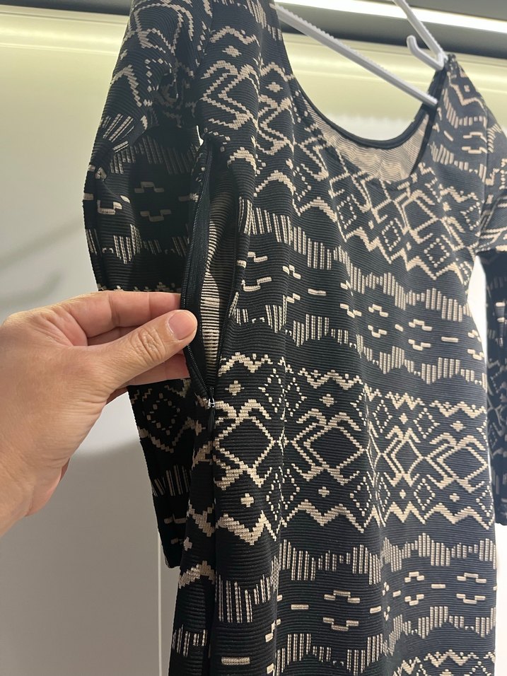 Gri Yılan Desenli Dantel Detaylı Triko Elbise - Görsel 5