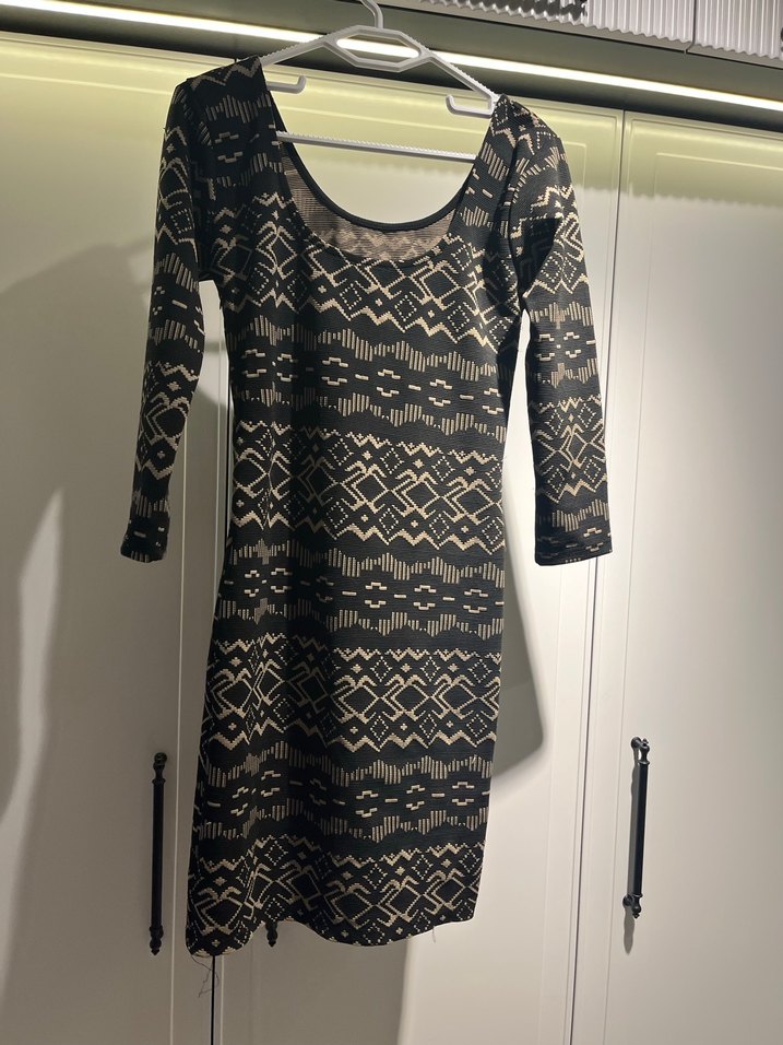 Gri Yılan Desenli Dantel Detaylı Triko Elbise - Görsel 4