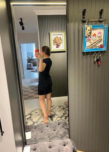 Siyah Yılan Desenli V Yaka Midi Elbise - Görsel 3