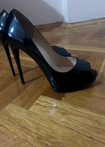 Siyah Rugan Kadın Stiletto Topuklu Ayakkabı - Görsel 4