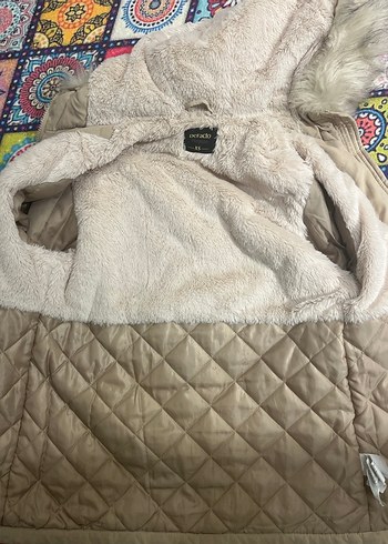 Bej Kadın Puff Mont Yüksek Yaka - Görsel 4